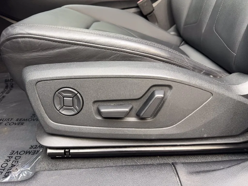 Audi Q3 photo 33