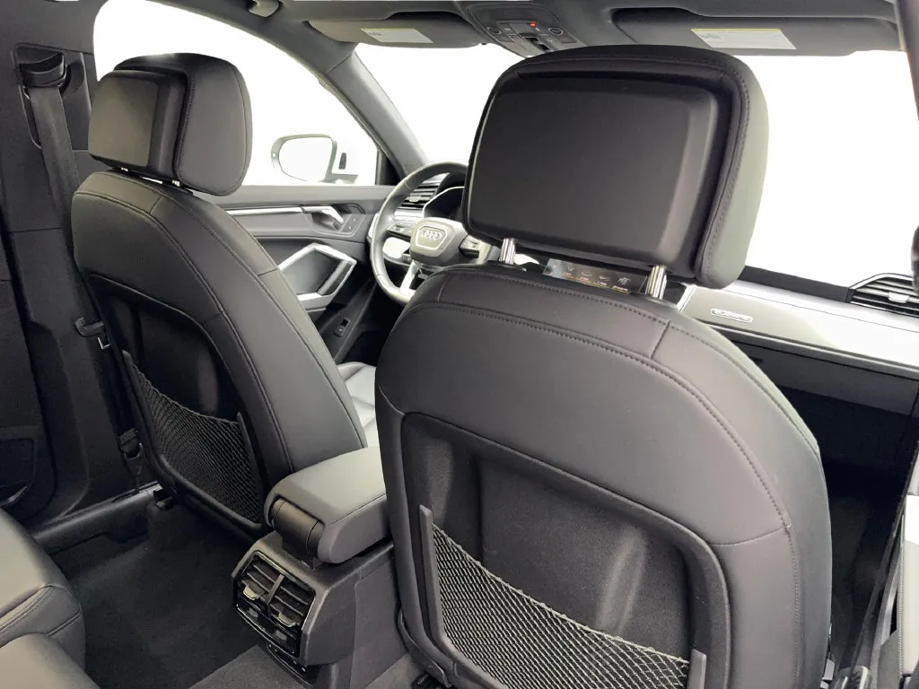Audi Q3 photo 44