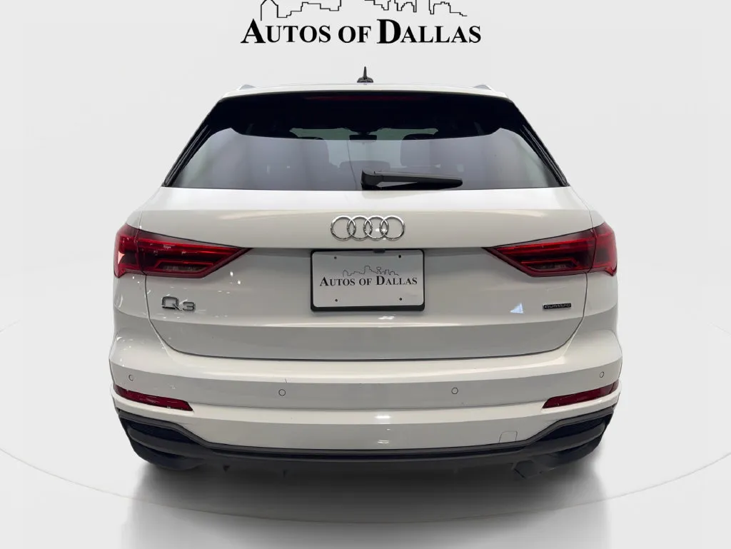 Audi Q3 photo 8