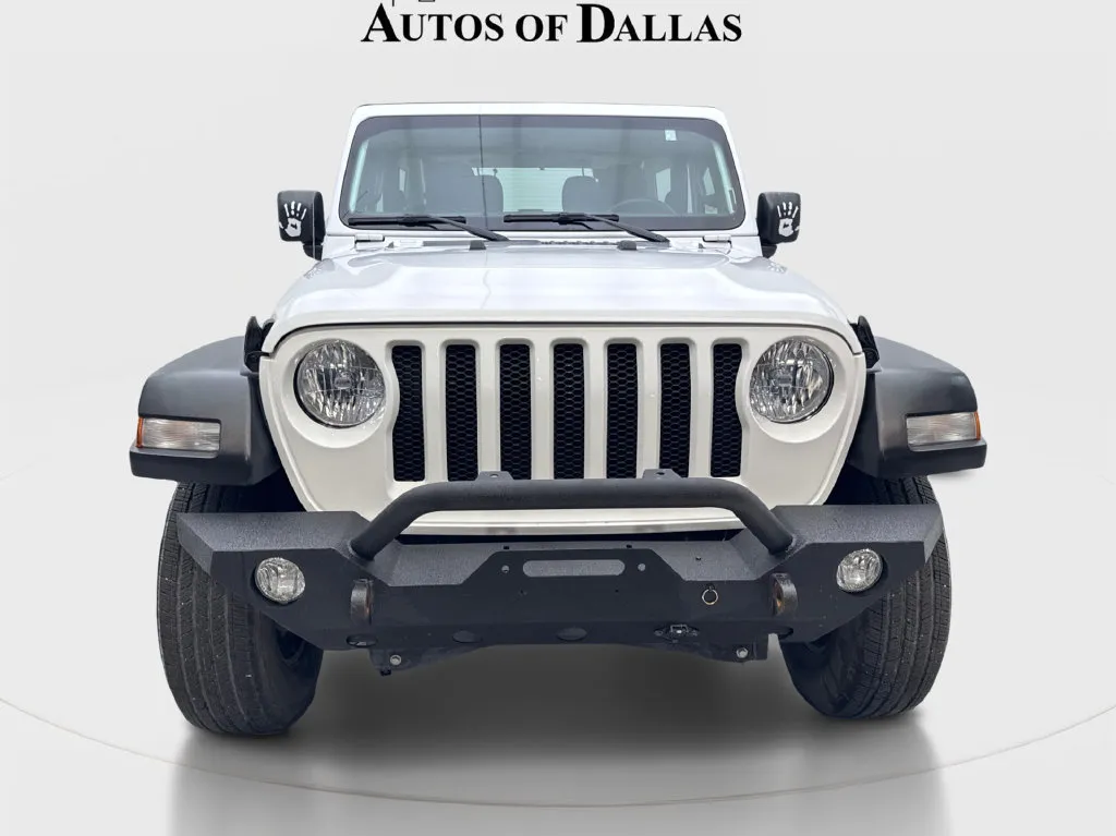 Jeep Wrangler photo 4