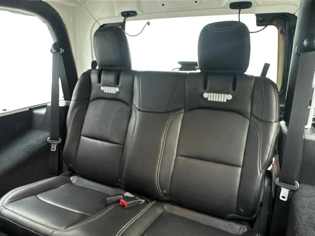 Jeep Wrangler photo 35
