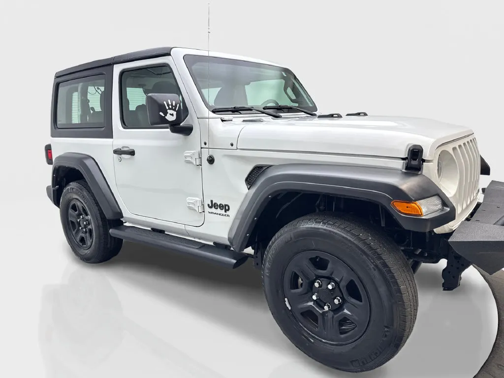 Jeep Wrangler photo 14