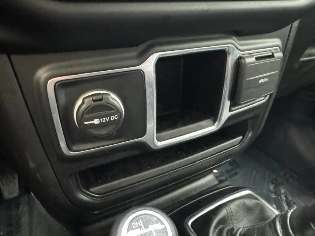 Jeep Wrangler photo 62
