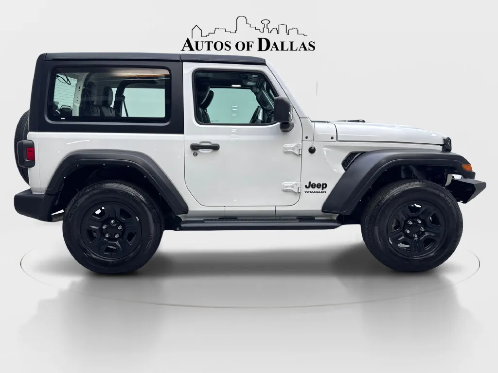 Jeep Wrangler photo 11