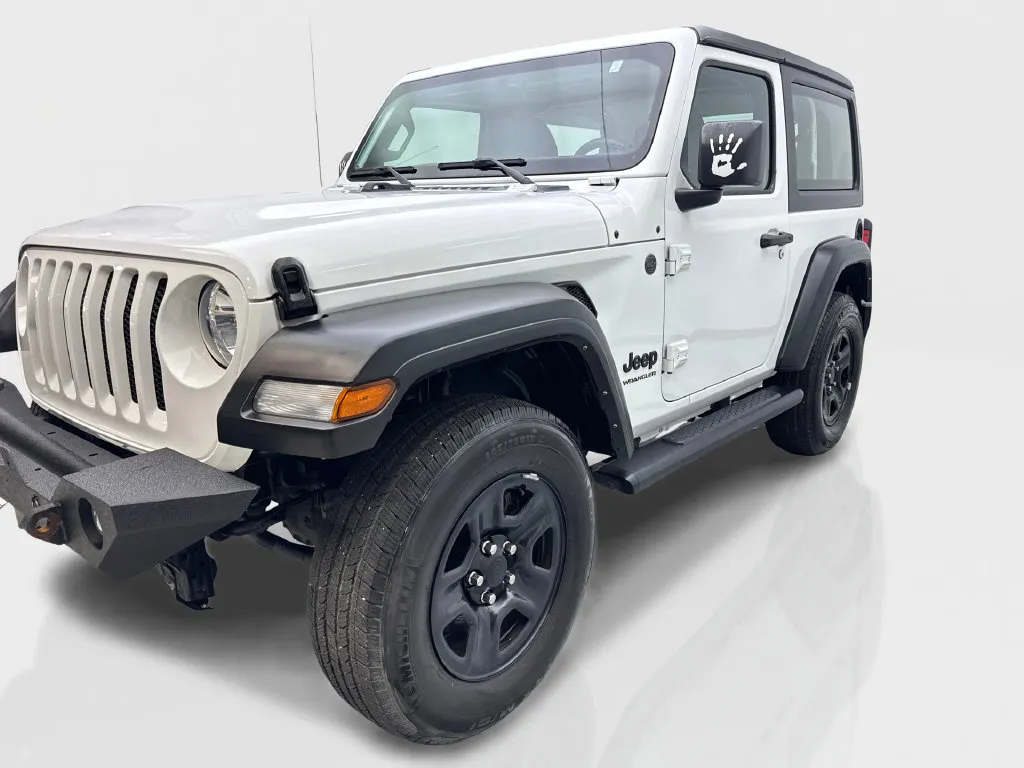 Jeep Wrangler photo 12