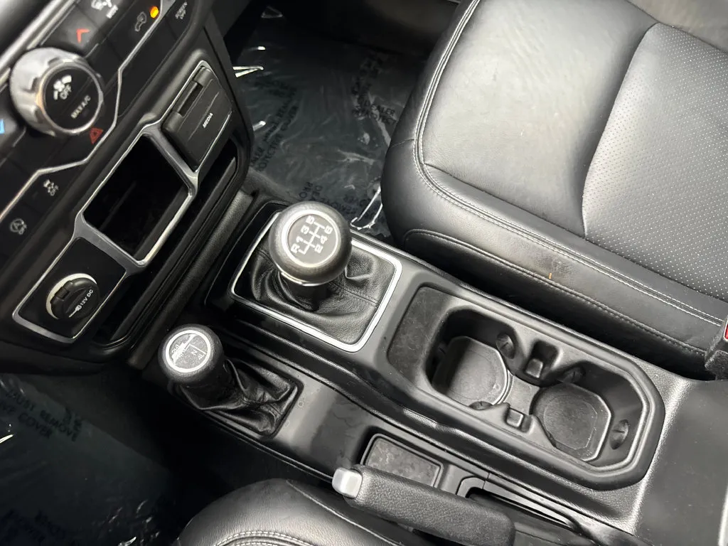 Jeep Wrangler photo 63