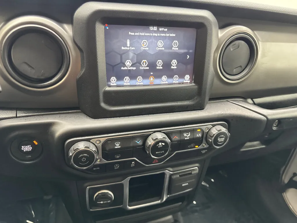 Jeep Wrangler photo 56
