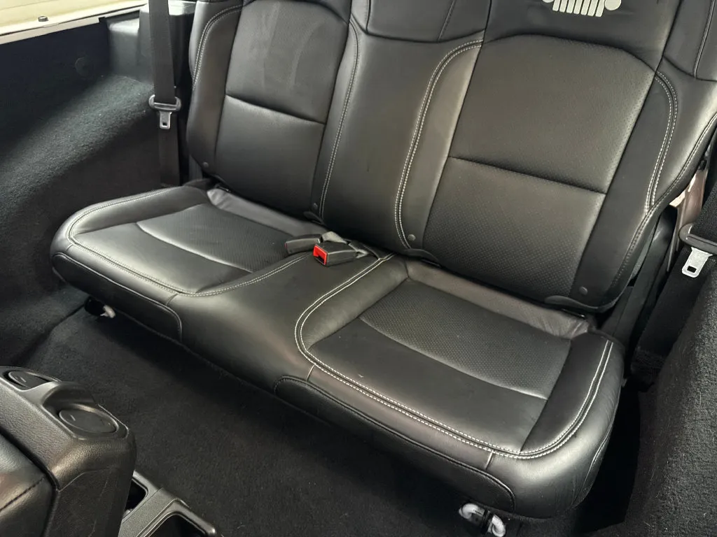 Jeep Wrangler photo 34