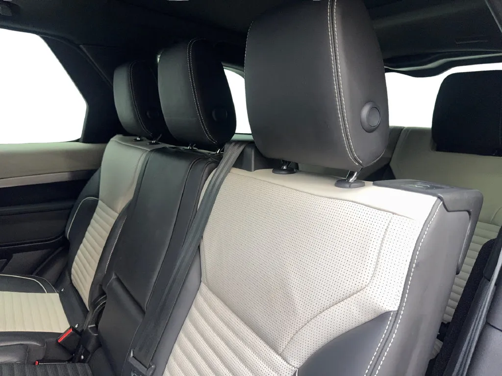 Land Rover Discovery photo 36