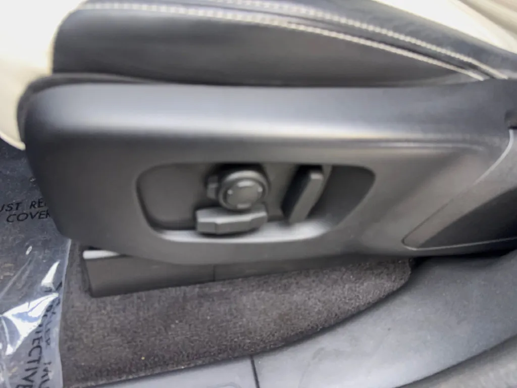 Land Rover Discovery photo 32
