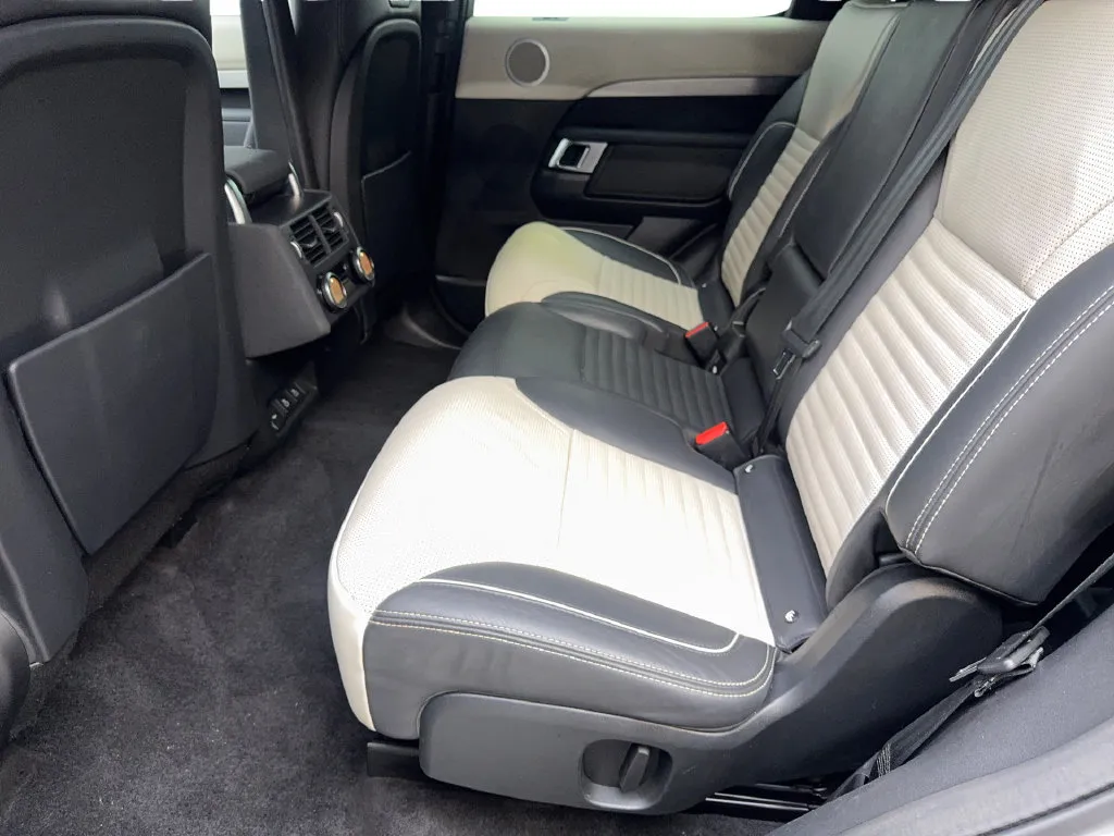 Land Rover Discovery photo 35