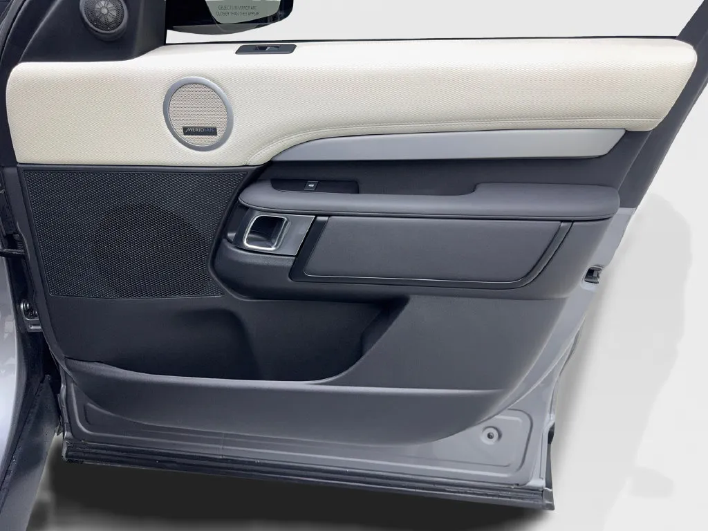 Land Rover Discovery photo 54