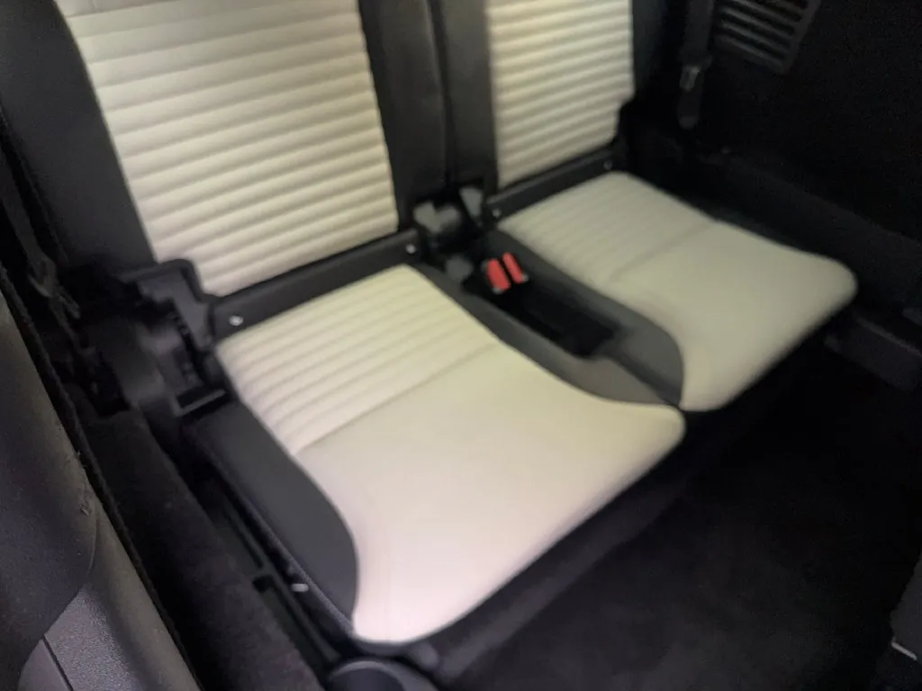 Land Rover Discovery photo 43