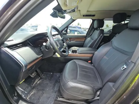 More photos of 2022 Land Rover Range Rover SE at Autos of Dallas - Irving, TX