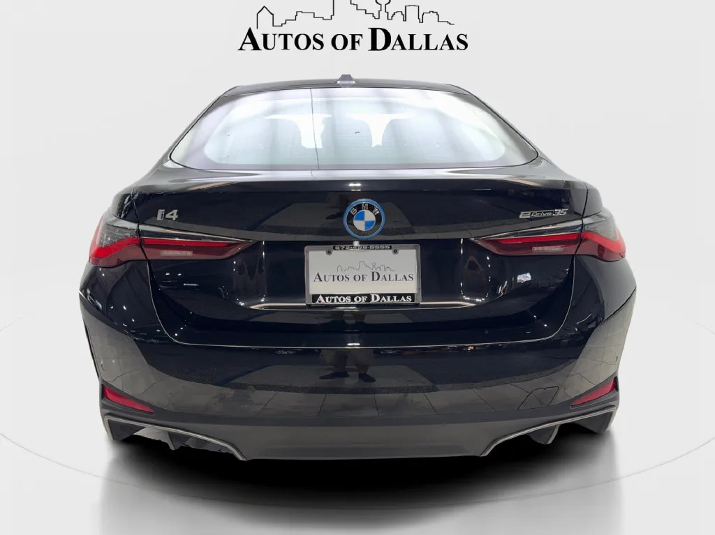 BMW i4 photo 8