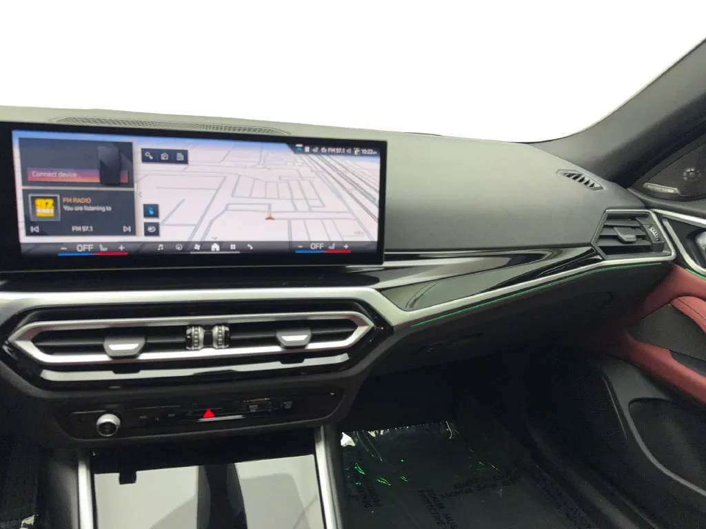 BMW i4 photo 57
