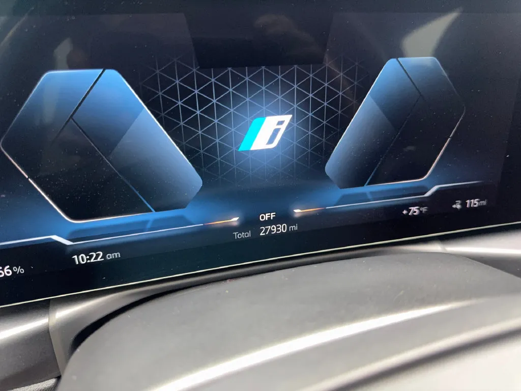 BMW i4 photo 63