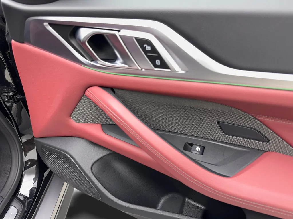 BMW i4 photo 52