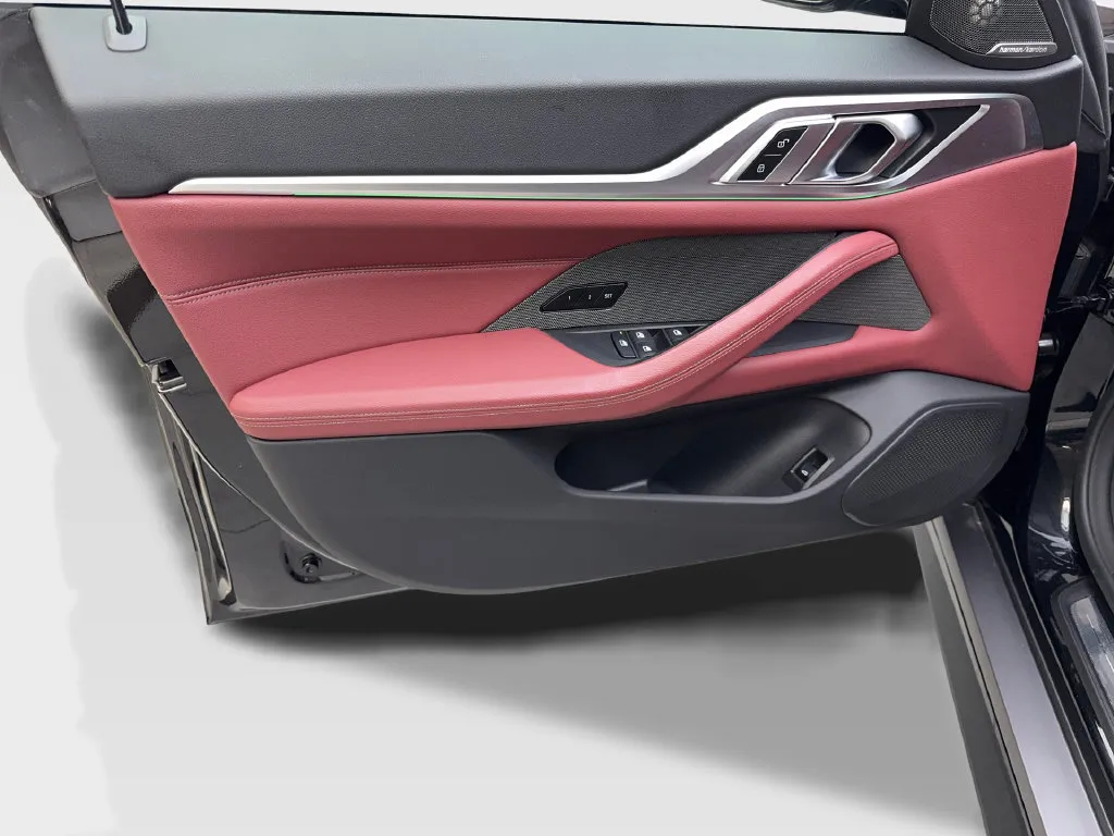 BMW i4 photo 34