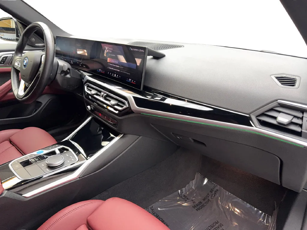 BMW i4 photo 55