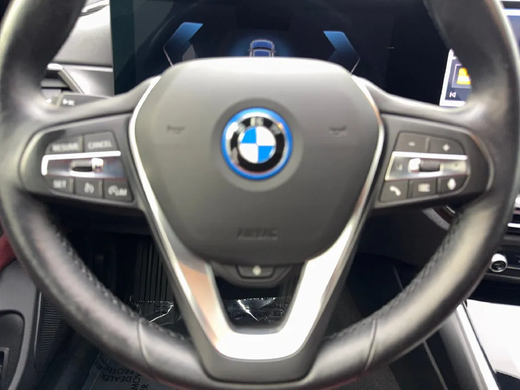 BMW i4 photo 60
