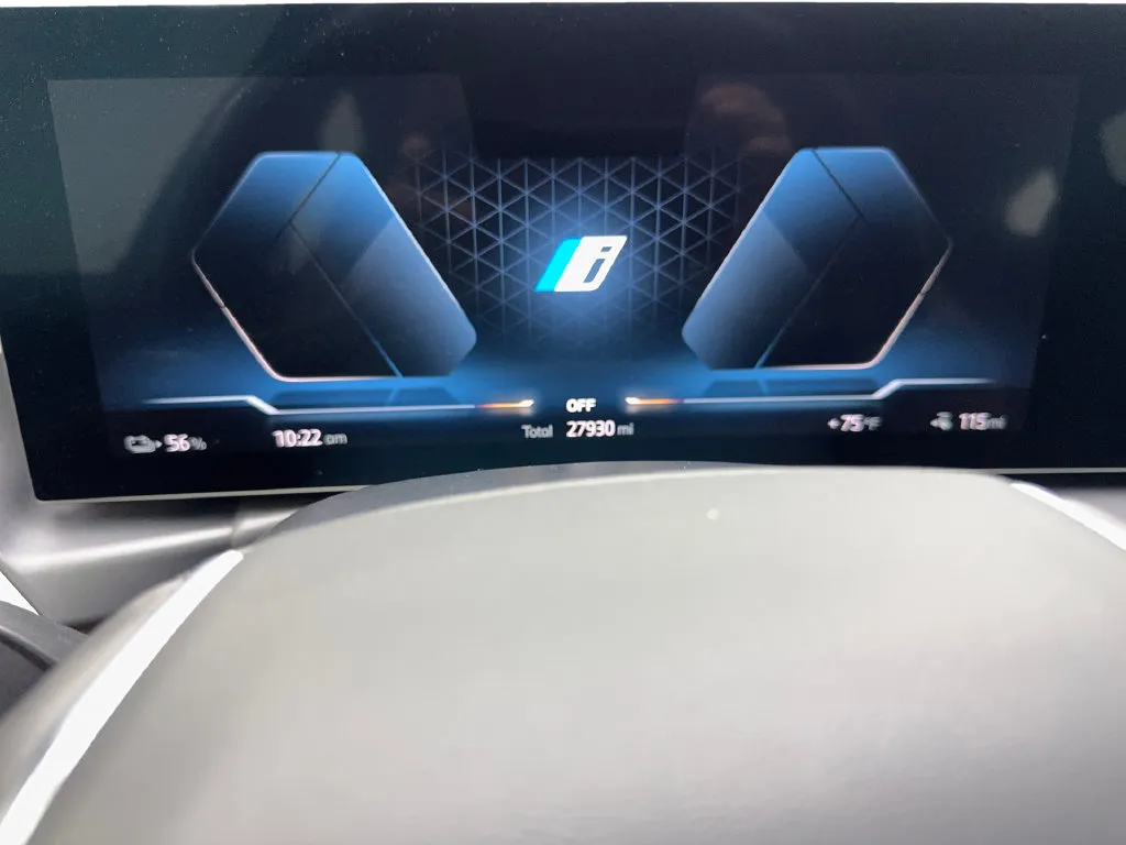 BMW i4 photo 62
