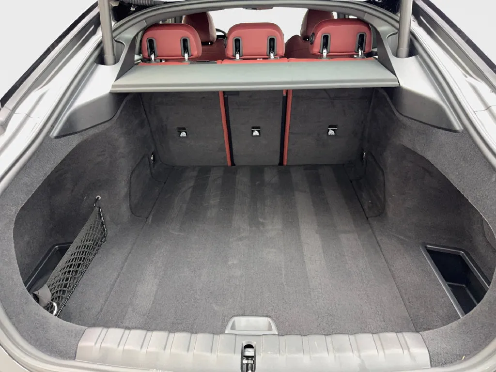 BMW i4 photo 81