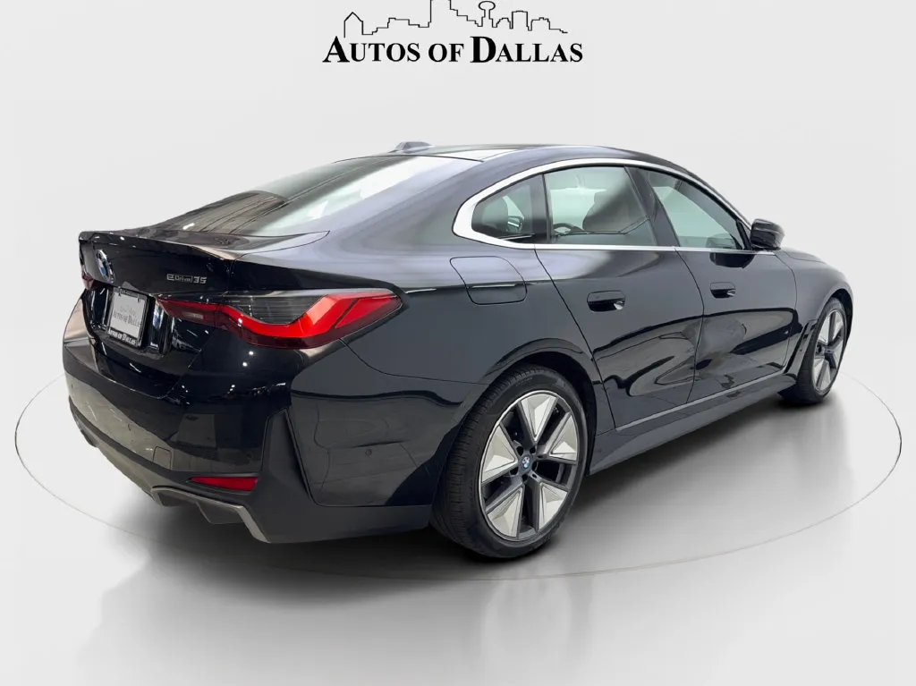 BMW i4 photo 7