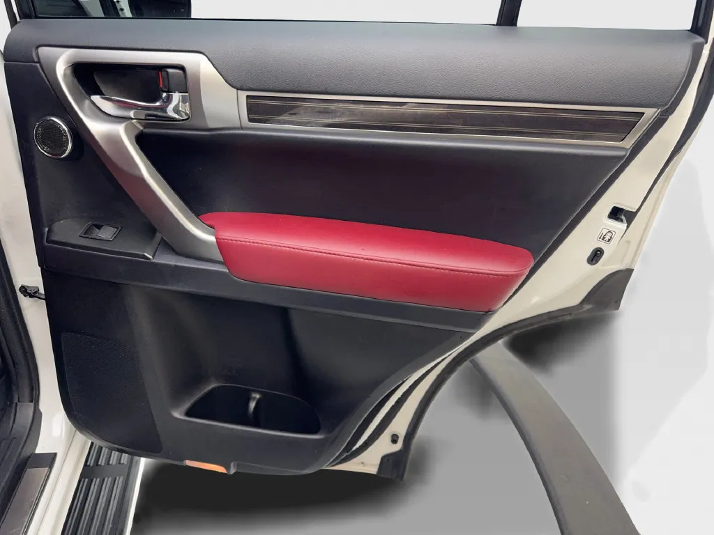 Lexus GX photo 48