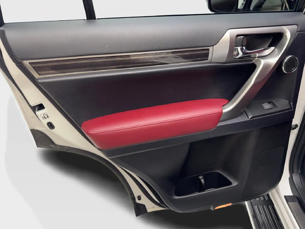 Lexus GX photo 39