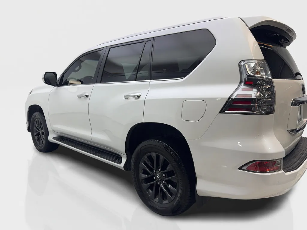 Lexus GX photo 16