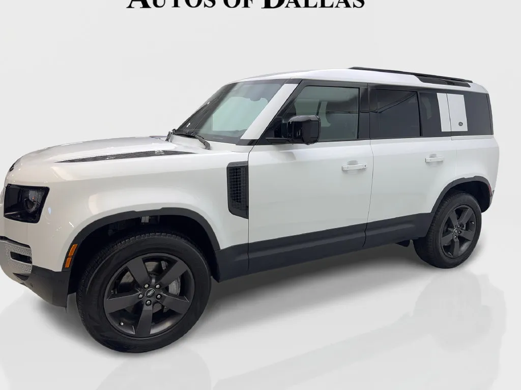 Land Rover Defender photo 12