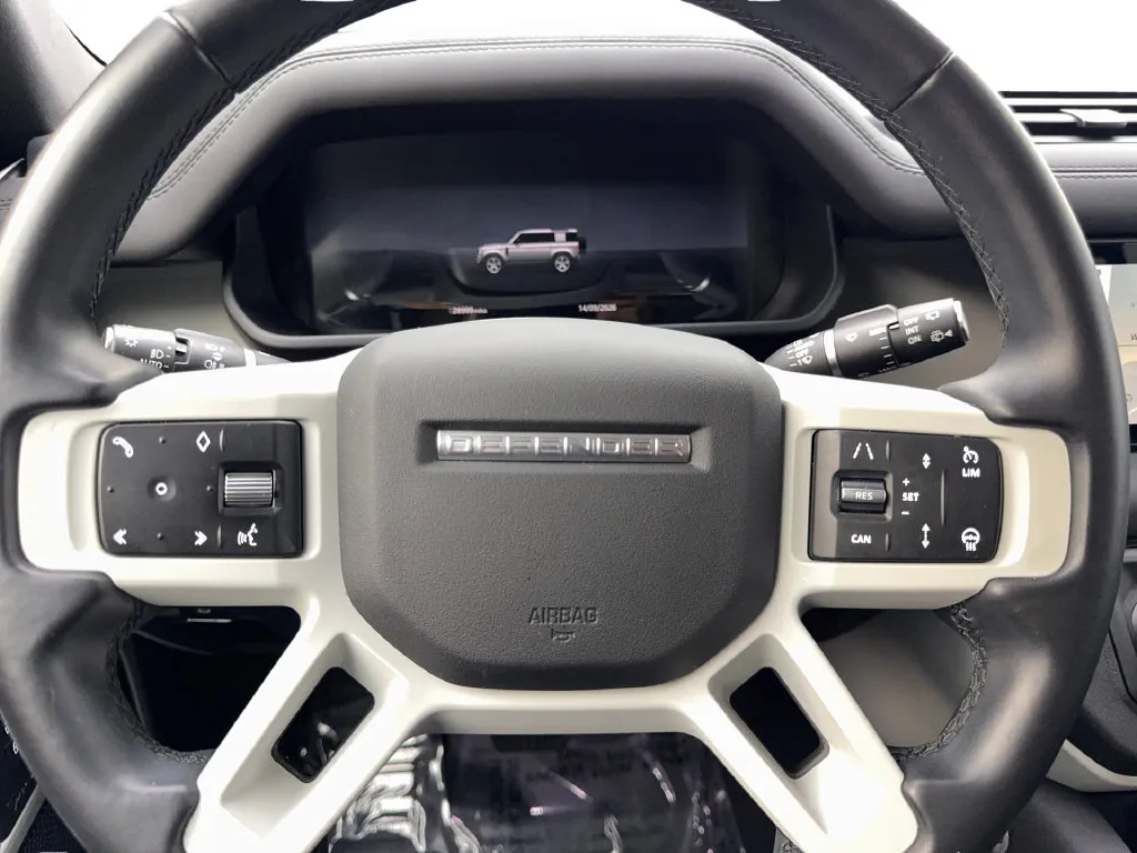 Land Rover Defender photo 58
