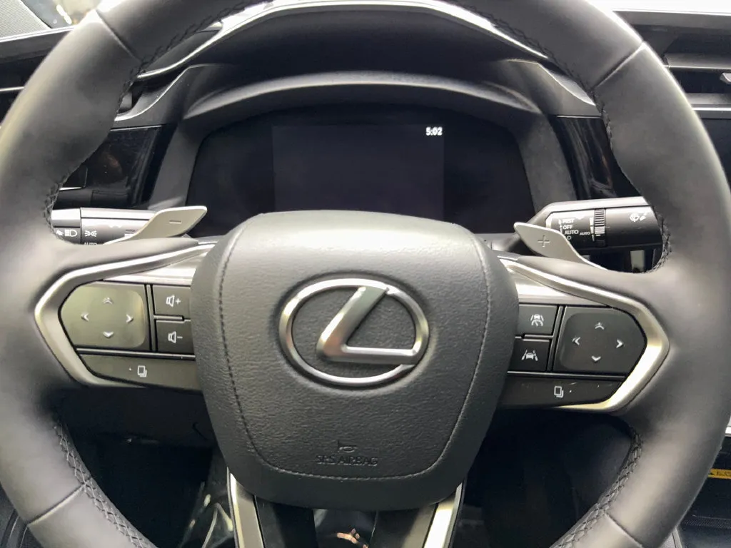 Lexus RZ photo 58