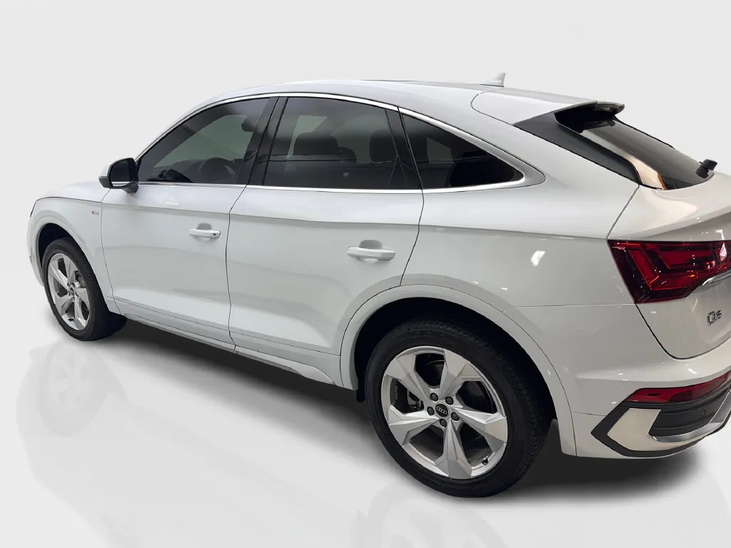 Audi Q5 photo 16
