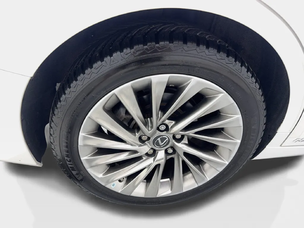Lexus ES photo 86