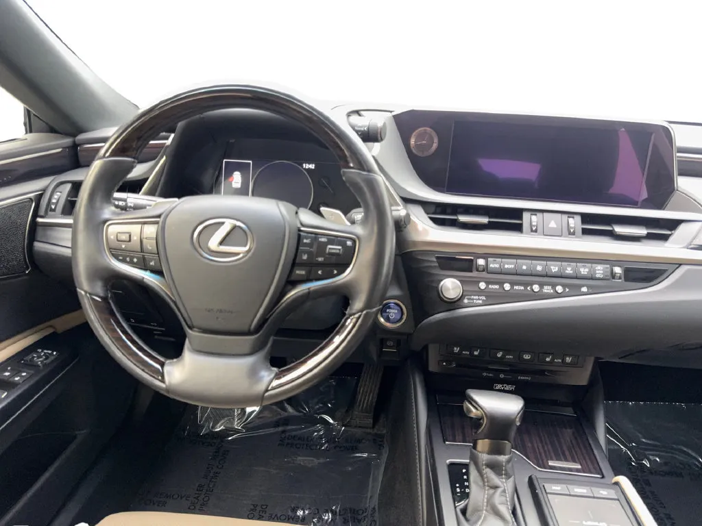 Lexus ES photo 54