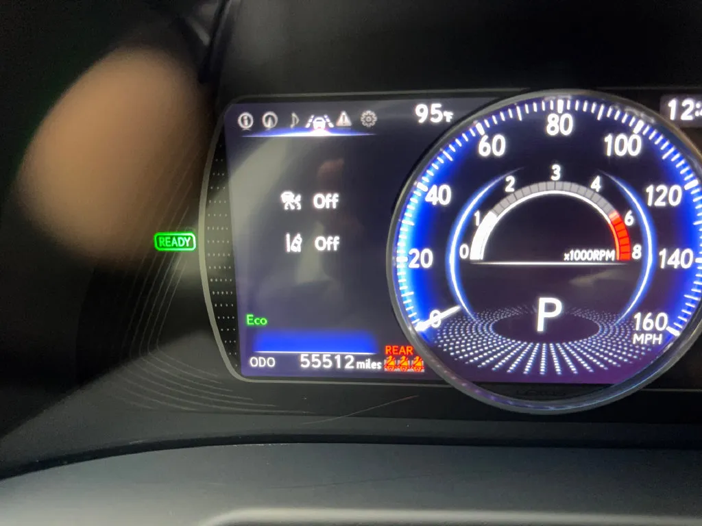 Lexus ES photo 61