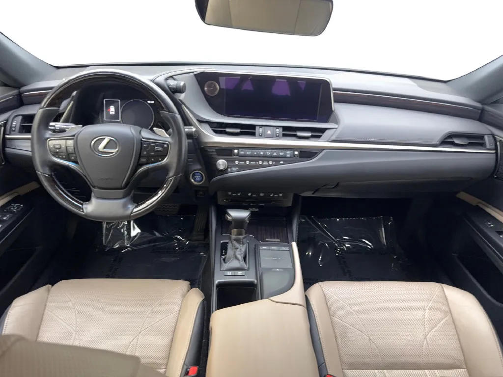 Lexus ES photo 52