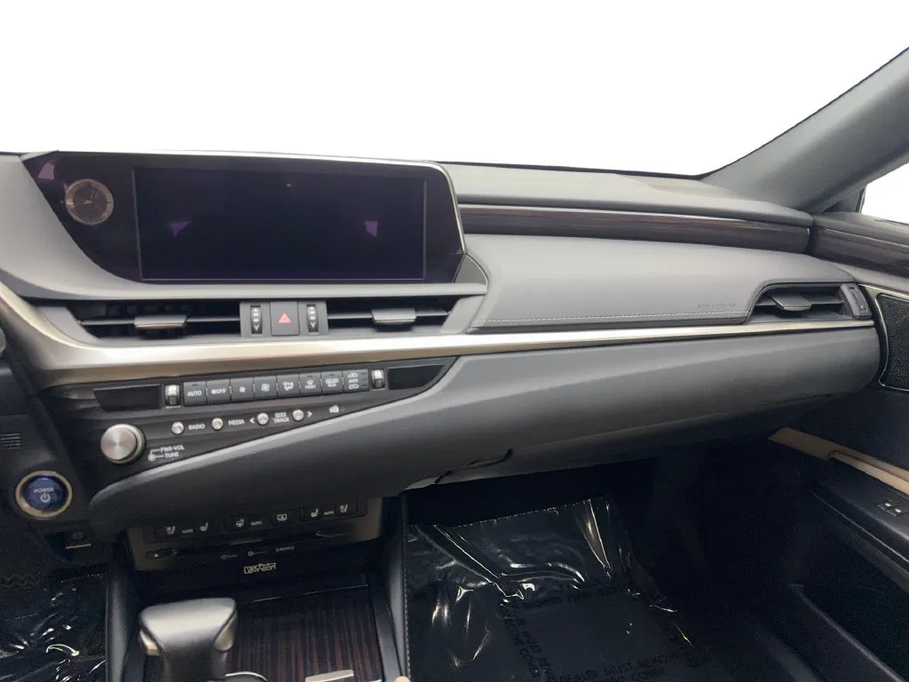 Lexus ES photo 55