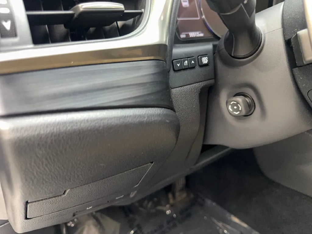 Lexus ES photo 56