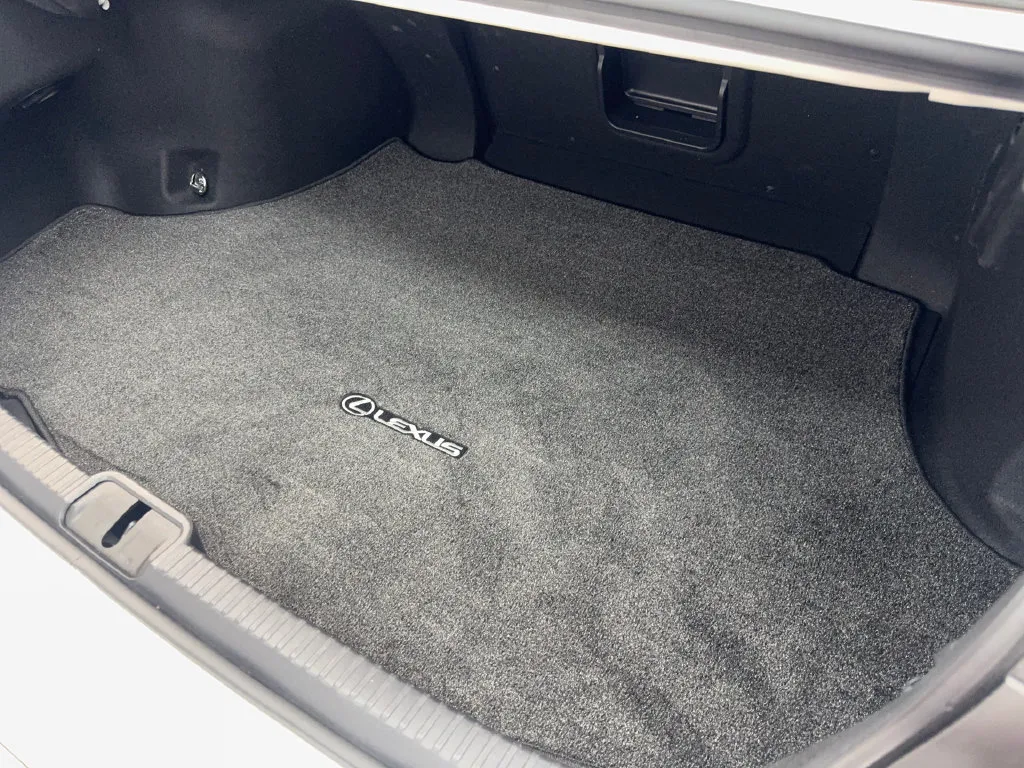 Lexus ES photo 81