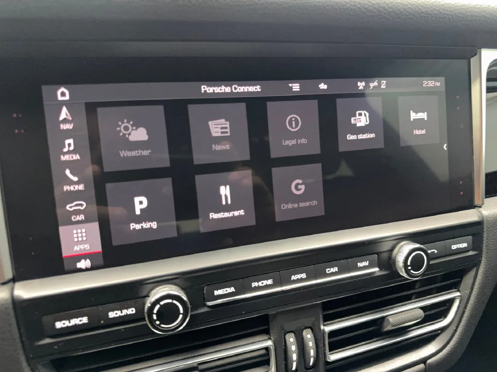 Porsche Macan photo 65