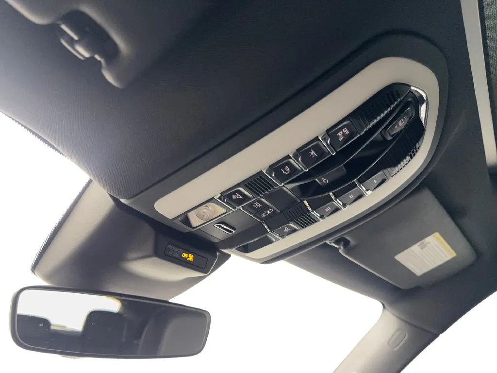 Porsche Macan photo 73