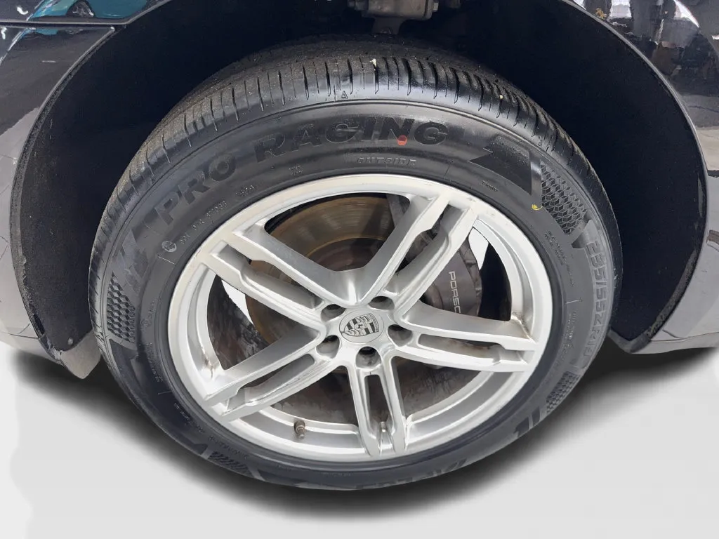 Porsche Macan photo 87