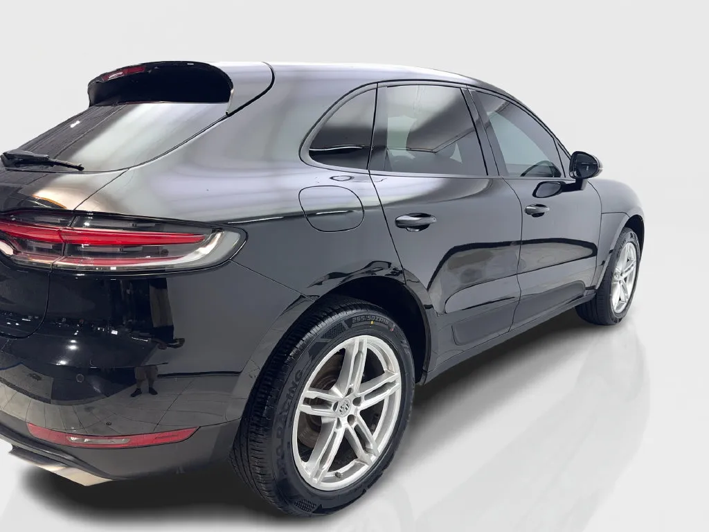 Porsche Macan photo 15
