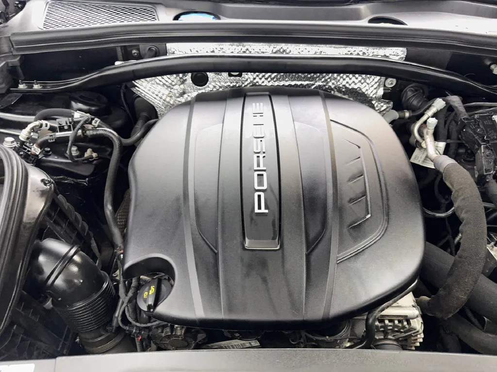 Porsche Macan photo 76