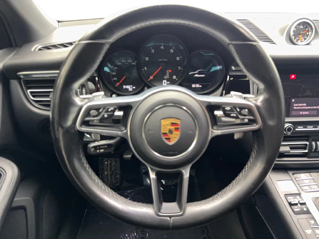 Porsche Macan photo 57