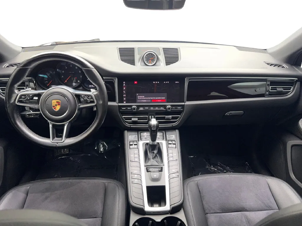 Porsche Macan photo 52