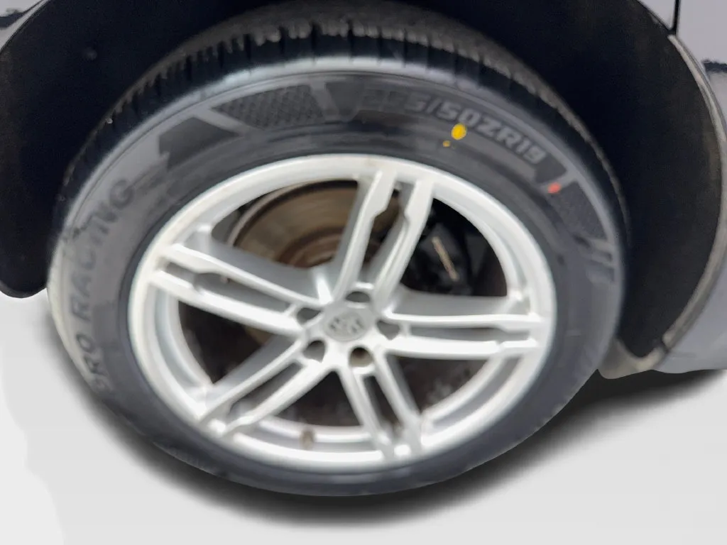 Porsche Macan photo 85